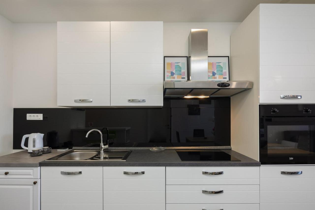 Appartement Seaside Deluxe à Jesenice  Extérieur photo
