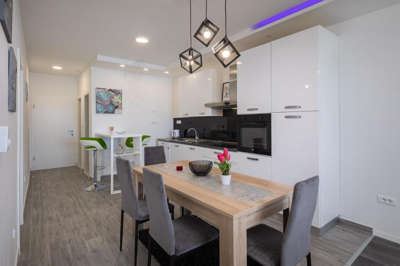 Appartement Seaside Deluxe à Jesenice  Extérieur photo
